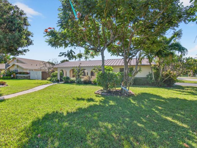 Продажа дома по адресу 714 Heron Drive - фото 6745170