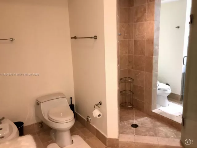 Продажа квартиры #5104 - фото 6715368