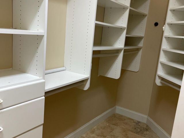 Дом в аренду по адресу 6675 NW 25th Way - фото 6749161