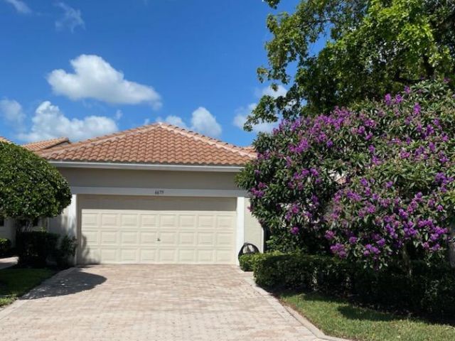 Дом в аренду по адресу 6675 NW 25th Way - фото 6749173