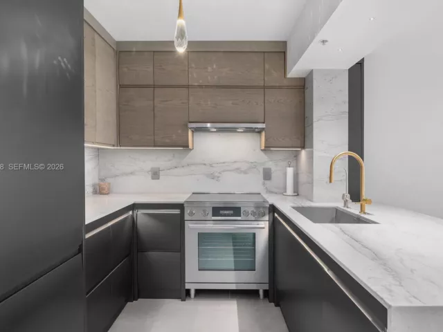 Продажа квартиры #2105 - фото 6716486