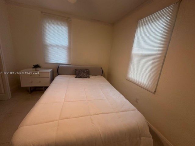 Дом в аренду по адресу 2898 NW 6th Ct - фото 7471965