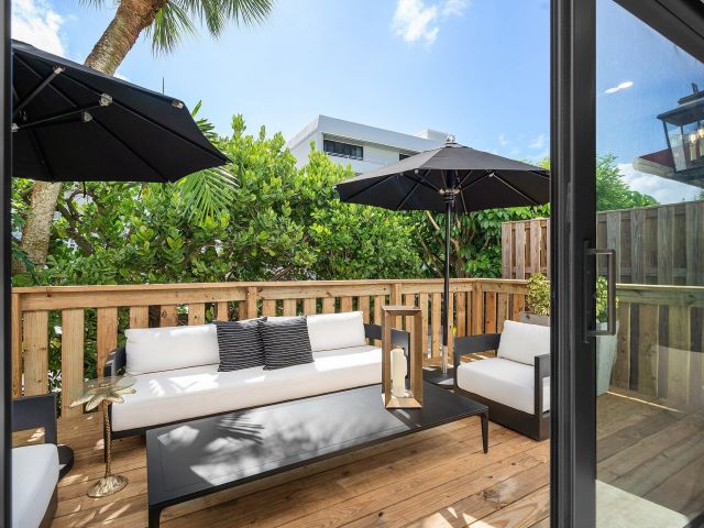 Продажа дома по адресу 200 S Ocean Boulevard B133 - фото 6732781