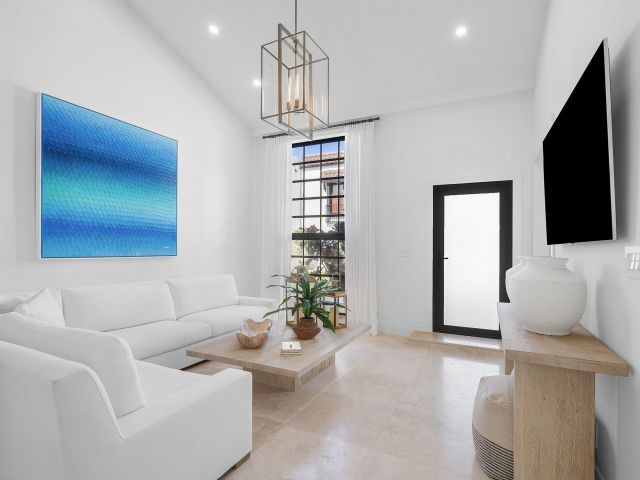 Продажа дома по адресу 200 S Ocean Boulevard B133 - фото 6732799