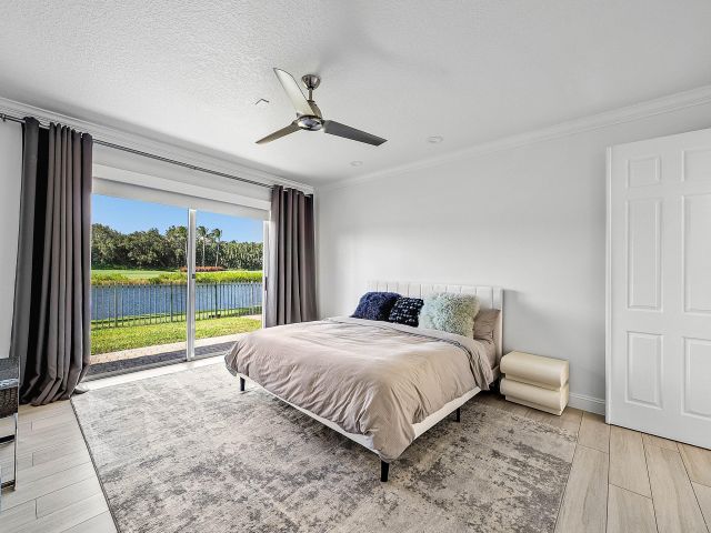 Дом в аренду по адресу 5855 NW 42nd Way - фото 6749475