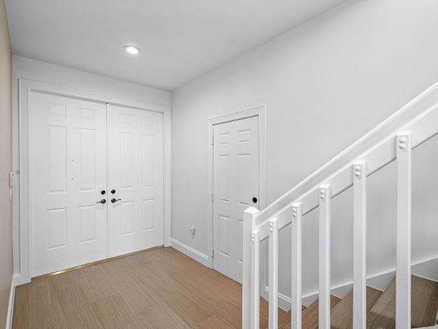 Дом в аренду по адресу 5855 NW 42nd Way - фото 6749489