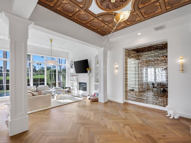 Продажа дома по адресу 340 E Royal Palm Road - фото 6749556