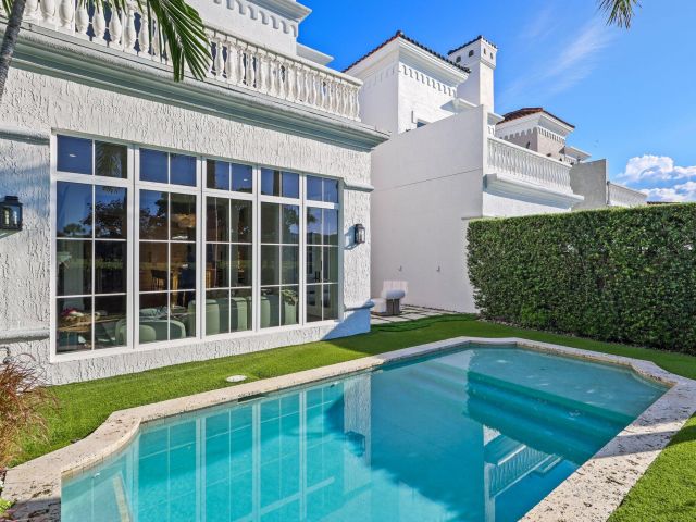 Продажа дома по адресу 340 E Royal Palm Road - фото 6749565