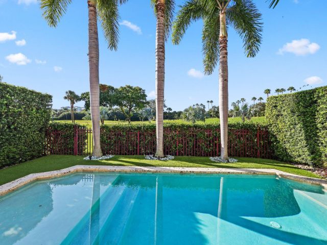 Продажа дома по адресу 340 E Royal Palm Road - фото 6749567