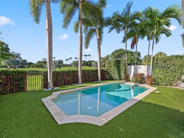 Продажа дома по адресу 340 E Royal Palm Road - фото 6749568