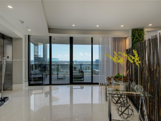 Квартира в аренду номер2403 - фото 6720383