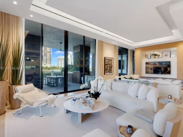 Продажа квартиры #6811 - фото 6756425