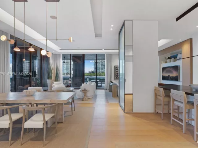 Продажа квартиры #6811 - фото 6756428