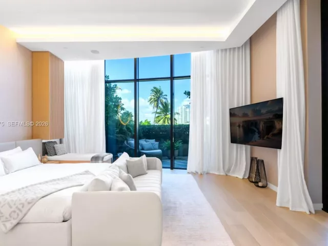 Продажа квартиры #6811 - фото 6756415