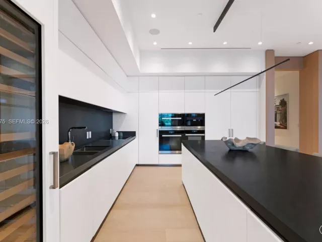 Продажа квартиры #6811 - фото 6756419