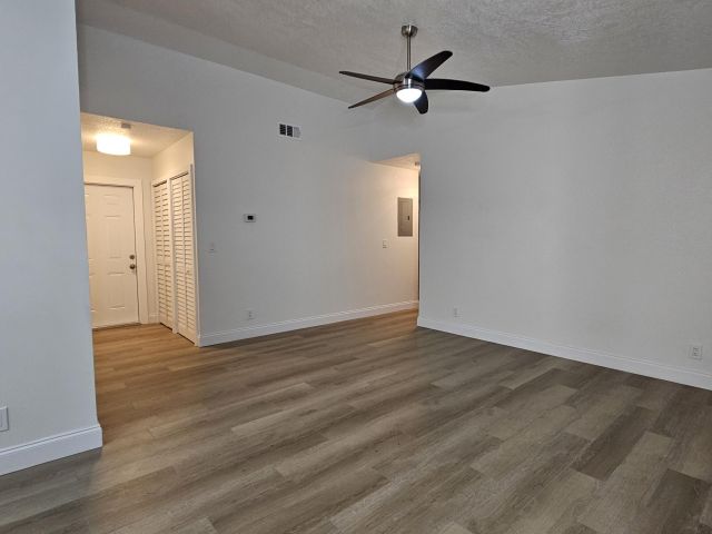 Продажа дома по адресу 18974 Cloud Lake Circle - фото 6748976