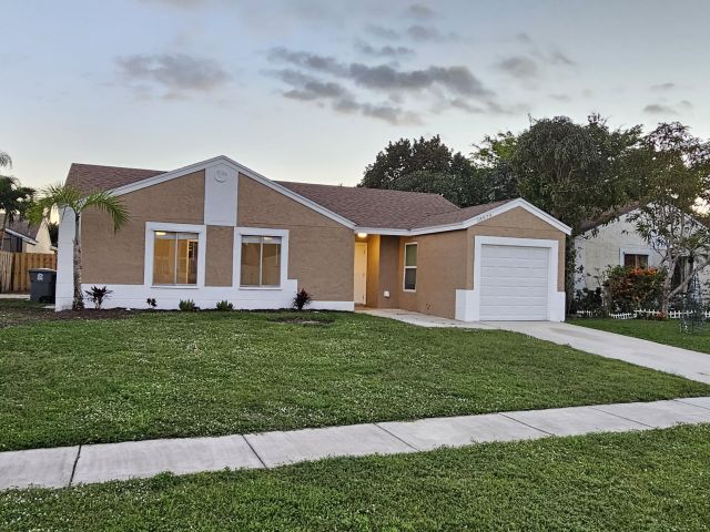 Продажа дома по адресу 18974 Cloud Lake Circle - фото 6748984