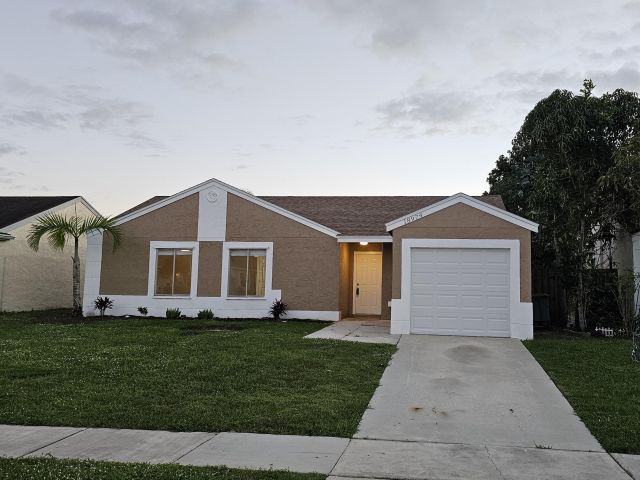 Продажа дома по адресу 18974 Cloud Lake Circle - фото 6748985