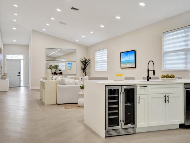 Продажа дома по адресу 13642 Breton Lane - фото 6719829