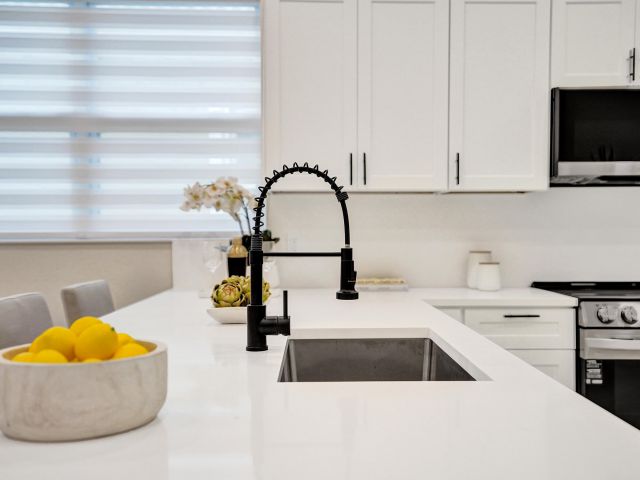 Продажа дома по адресу 13642 Breton Lane - фото 6719835