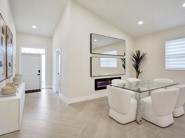 Продажа дома по адресу 13642 Breton Lane - фото 6719844