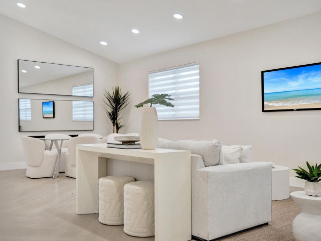 Продажа дома по адресу 13642 Breton Lane - фото 6719847