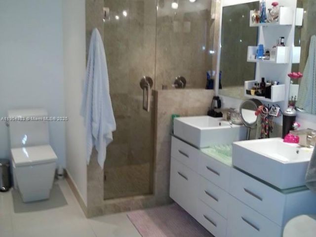 Дом в аренду по адресу 546 NE 199th Ln 4W - фото 7503252