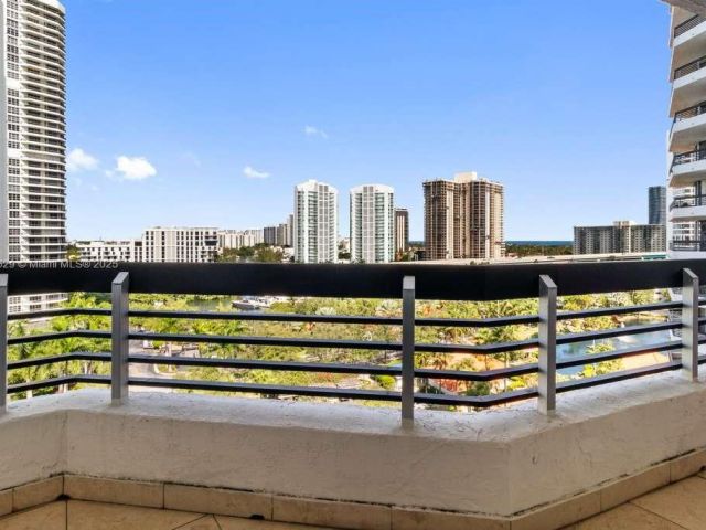 Продажа квартиры #1209 - фото 7438211