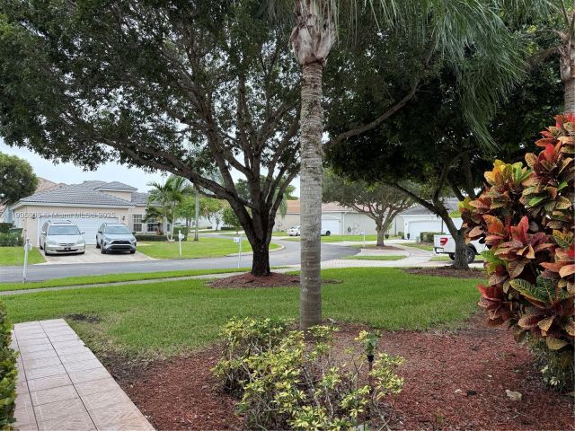 Продажа дома по адресу 540 SE 23rd Ln - фото 6719645