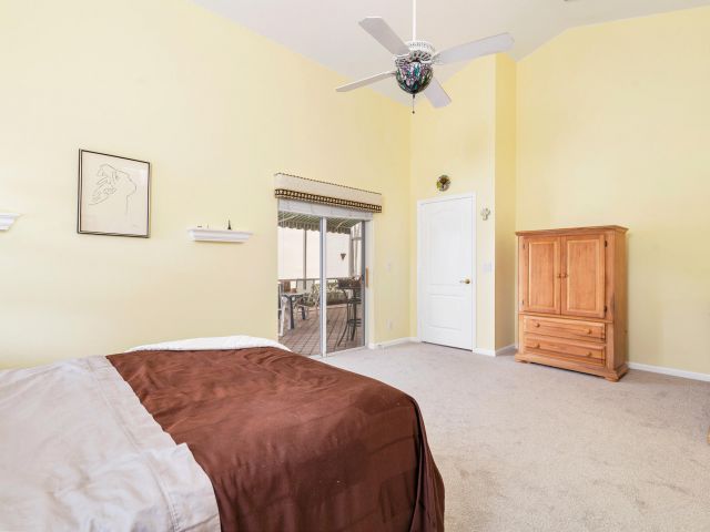 Продажа дома по адресу 9158 Heathridge Drive - фото 6719627