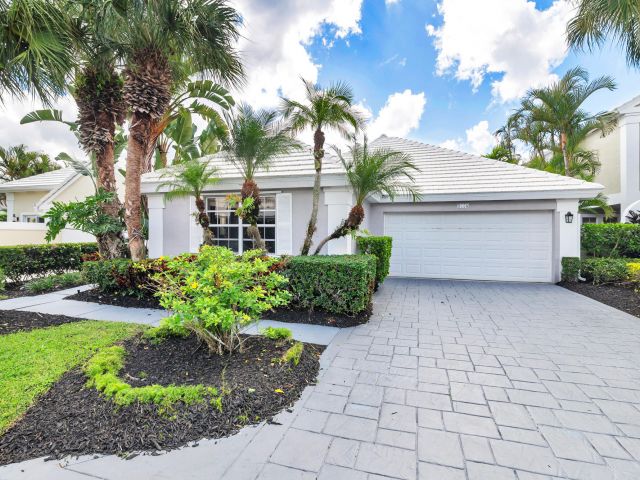 Продажа дома по адресу 9158 Heathridge Drive - фото 6719642