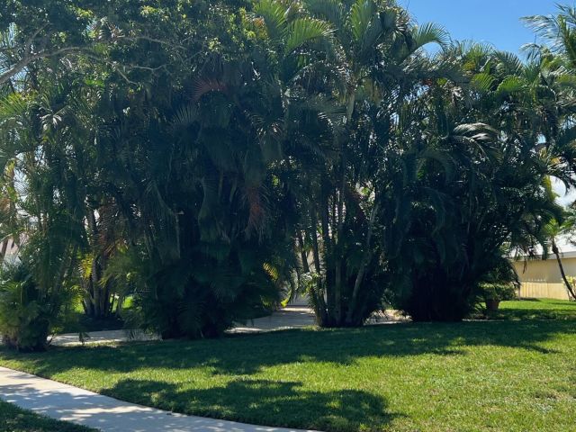 Продажа дома по адресу 2387 Oak Tree Lane - фото 6721119