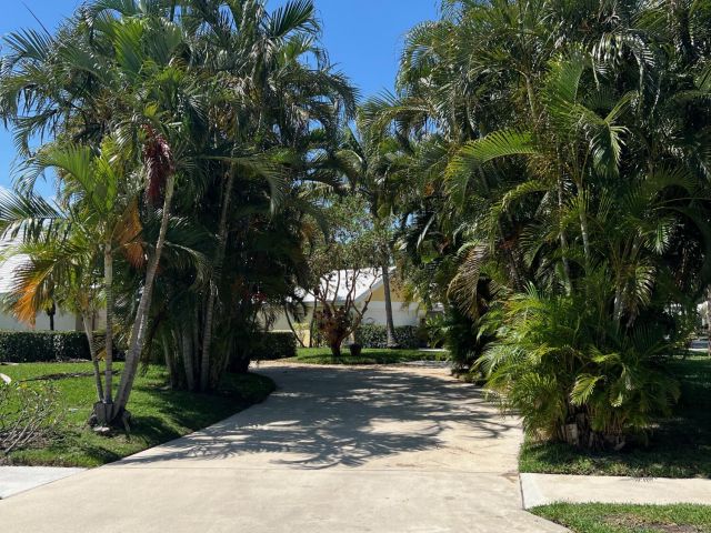 Продажа дома по адресу 2387 Oak Tree Lane - фото 6721121