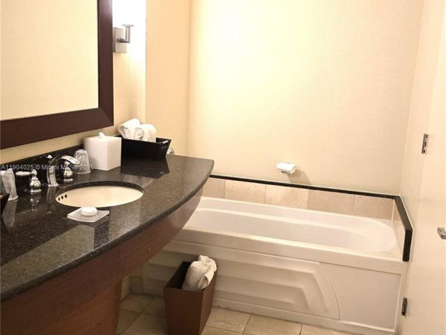 Продажа квартиры #1608 - фото 7442354