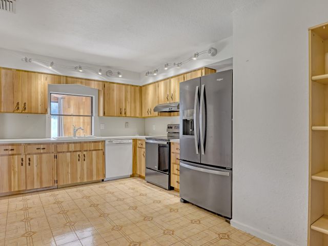 Продажа дома по адресу 2640 Starwood Circle - фото 6723788