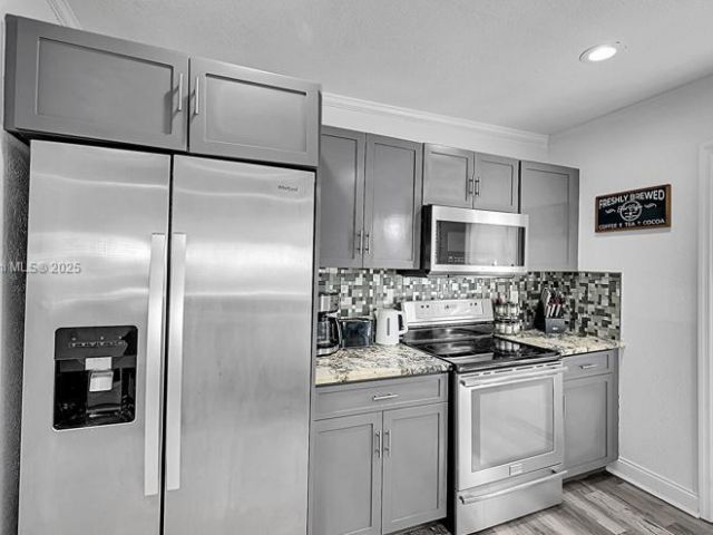 Продажа дома по адресу 422 49th St - фото 7503092