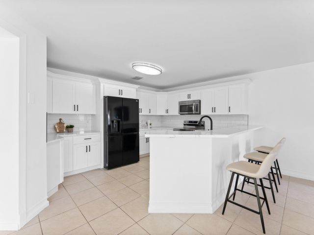 Продажа дома по адресу 3254 Turtle Cove - фото 6728529