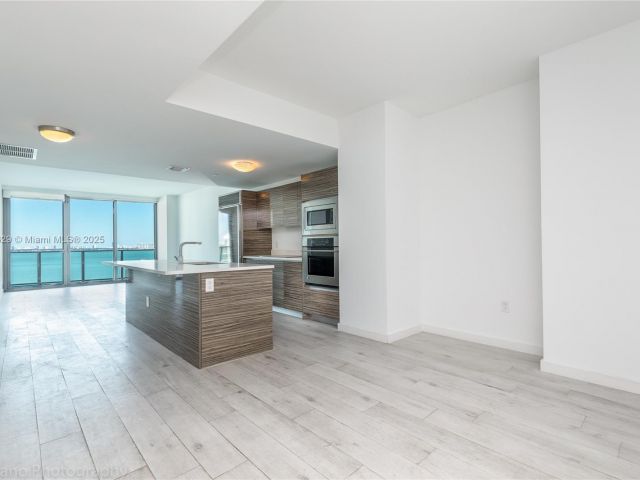 Продажа квартиры #1905 - фото 6724730