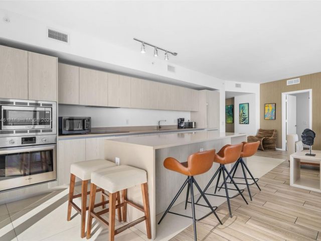 Продажа квартиры #1001 - фото 6724345