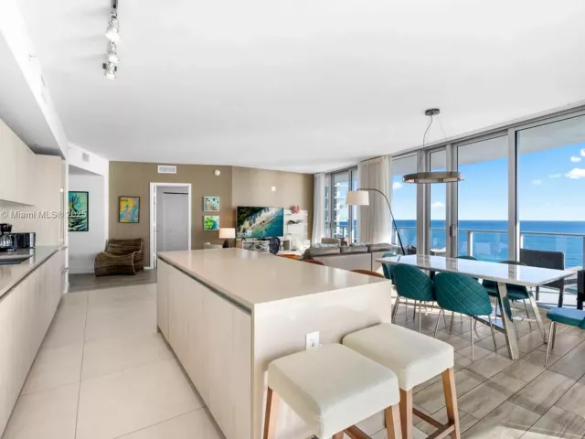 Продажа квартиры #1001 - фото 6724342