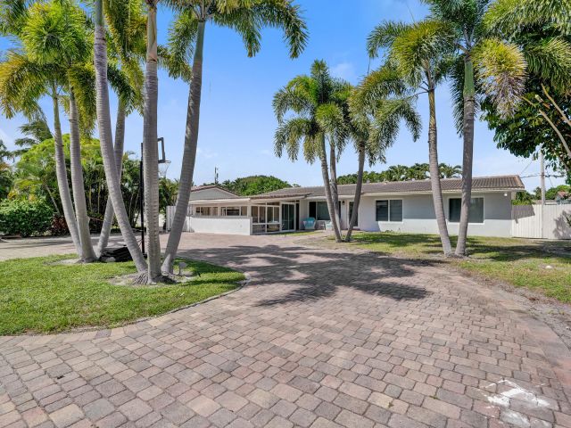 Дом в аренду по адресу 1633 SE 5th Ct Court - фото 6750974