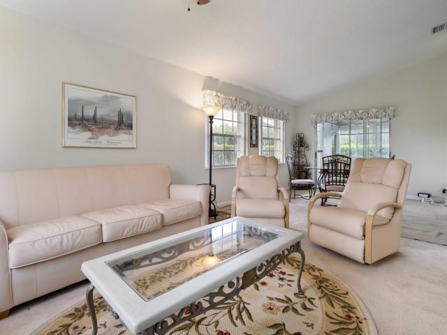 Дом в аренду по адресу 3852 Wendy Anne Circle - фото 6725946