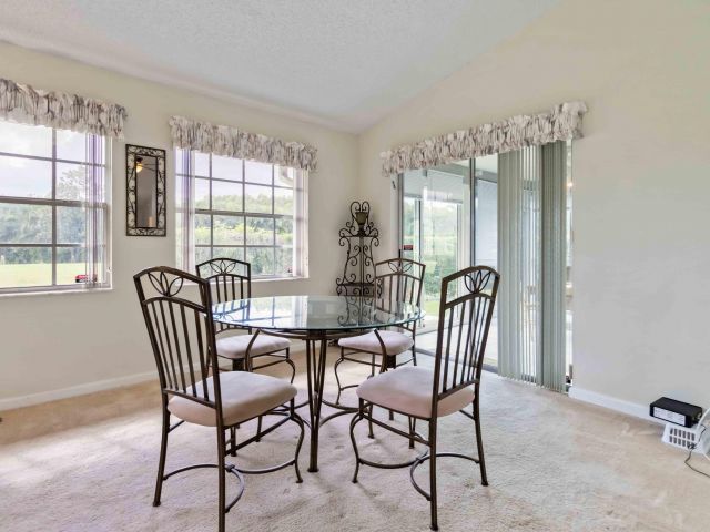 Дом в аренду по адресу 3852 Wendy Anne Circle - фото 6725947