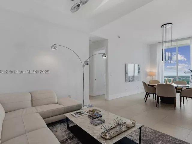 Продажа квартиры #3405 - фото 9033840