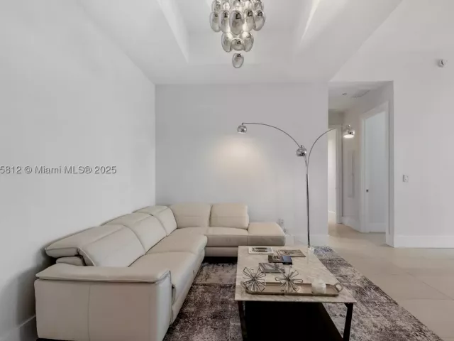 Продажа квартиры #3405 - фото 9033843