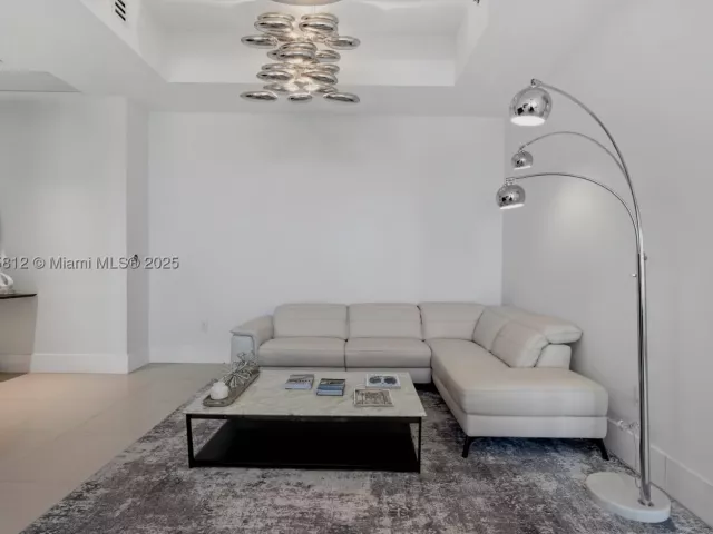 Продажа квартиры #3405 - фото 9033844