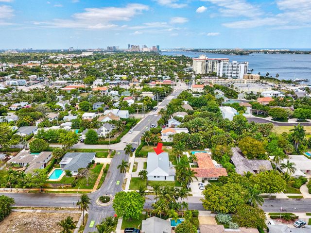 Дом в аренду по адресу 4300 Washington Road - фото 6731370