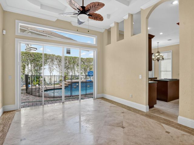 Продажа дома по адресу 9833 Palma Vista Way - фото 6748611