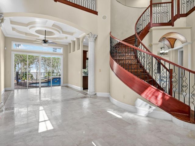 Продажа дома по адресу 9833 Palma Vista Way - фото 6748613