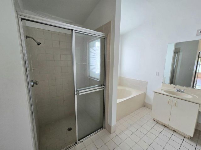 Продажа дома по адресу 16514 NW 3rd Street - фото 6749979